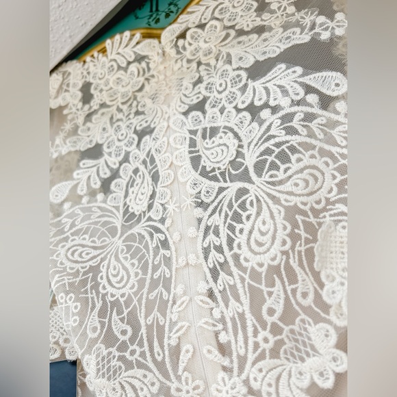 Willowby by Watters - NWT - Petra lace wedding gown purchased from BHLDN - Picture 12 of 14